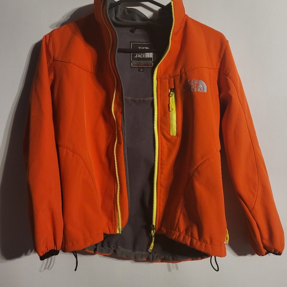The North Face summit series Jacket. YOUTH XL - Picture 6 of 10
